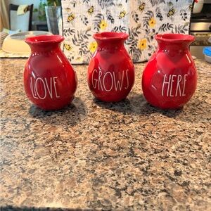 Red 'Love Grows Here' Ceramic Vase Set - Home Accents